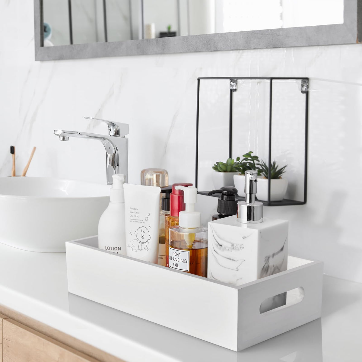 White Wooden Toilet Tank Paper Basket with Handle H635