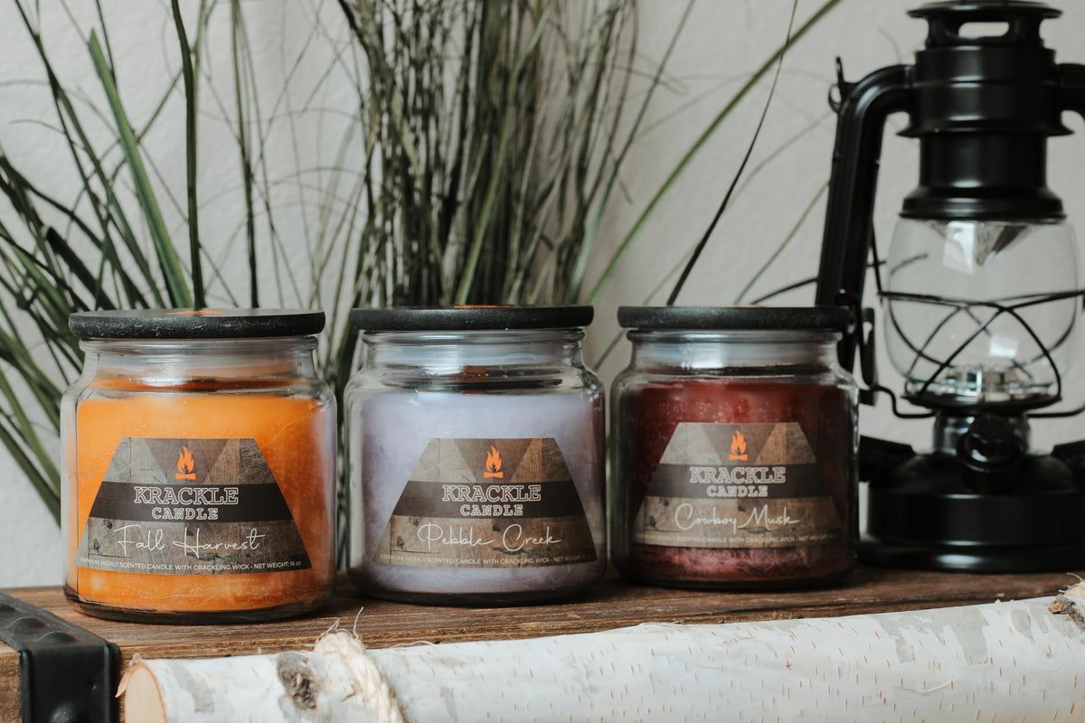 16 oz Vanilla Coffee Scented Candle with Wooden Wick O528