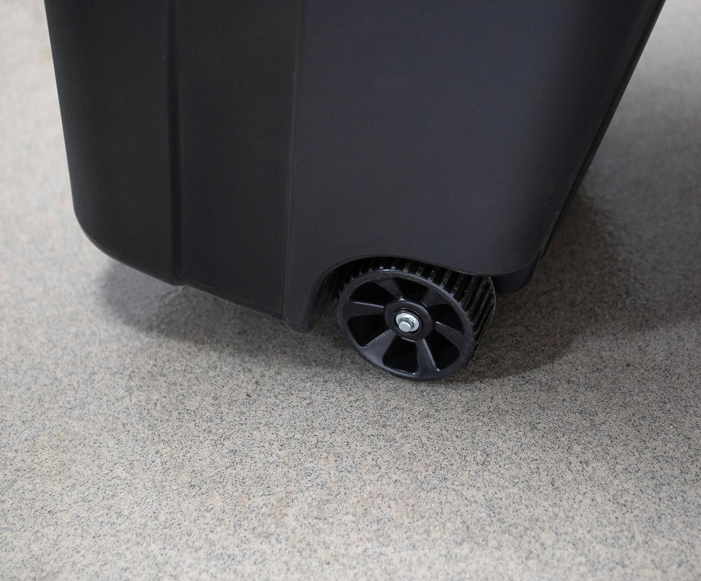 32 Gallon Black Plastic Garbage Can with Attached Lid M60658